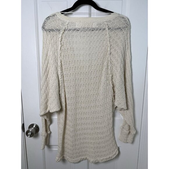 Free People cream Thien’s Hacci dolman sleeve winter casual sweater Medium - Picture 7 of 15